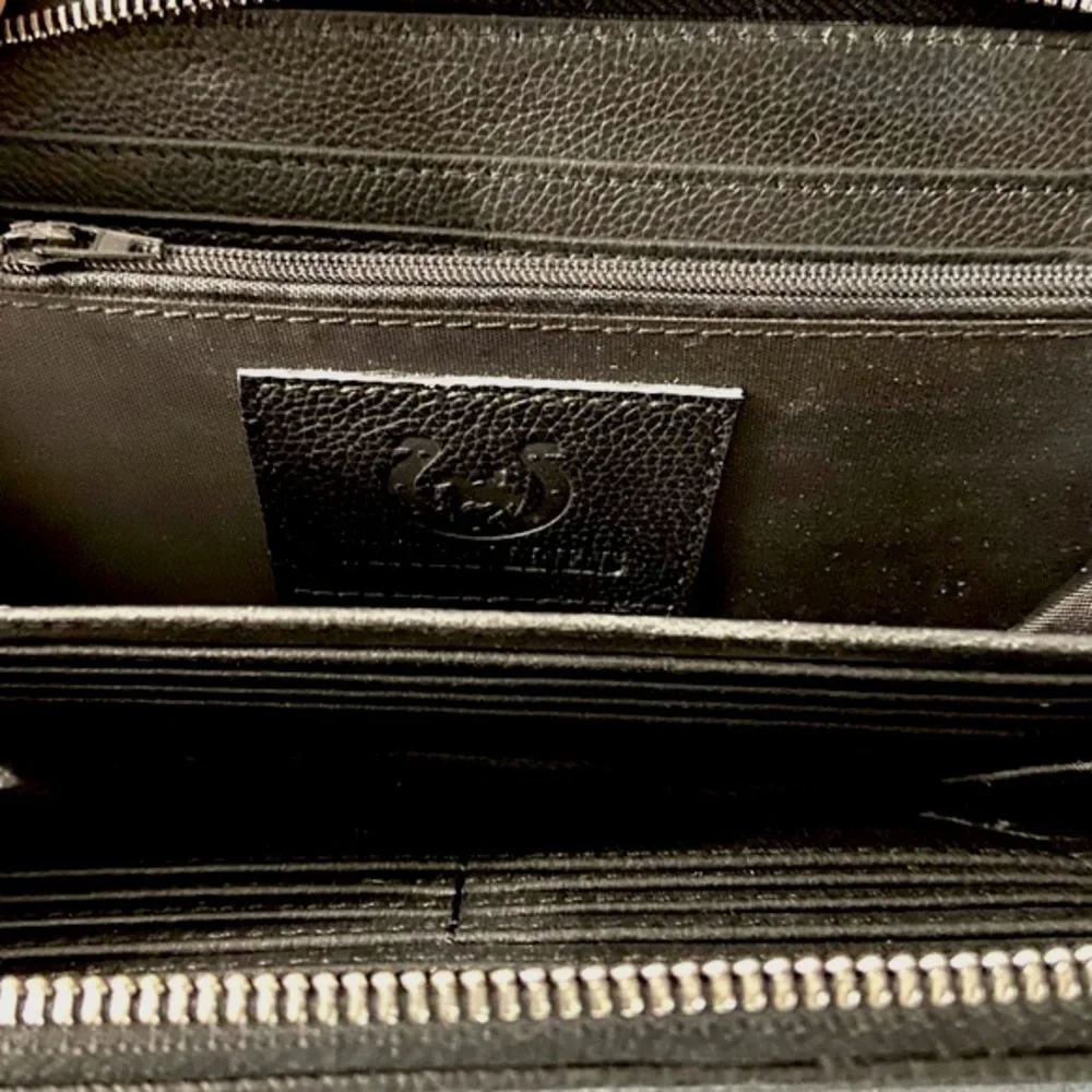 NWOT Genuine Cowhide Leather Black & White Zip Wallet/Wristlet - Picture 10 of 15